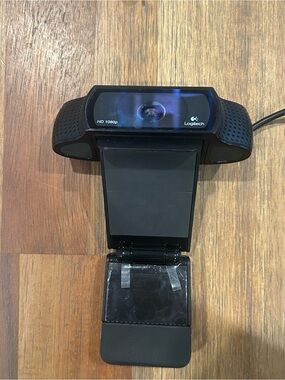 Logitech HD 1080p Webcam - Black